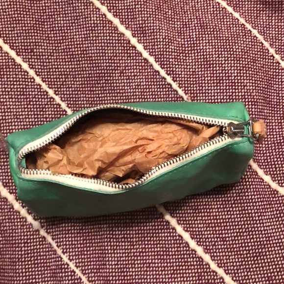 Fleabags pouch - Picture 2 of 2